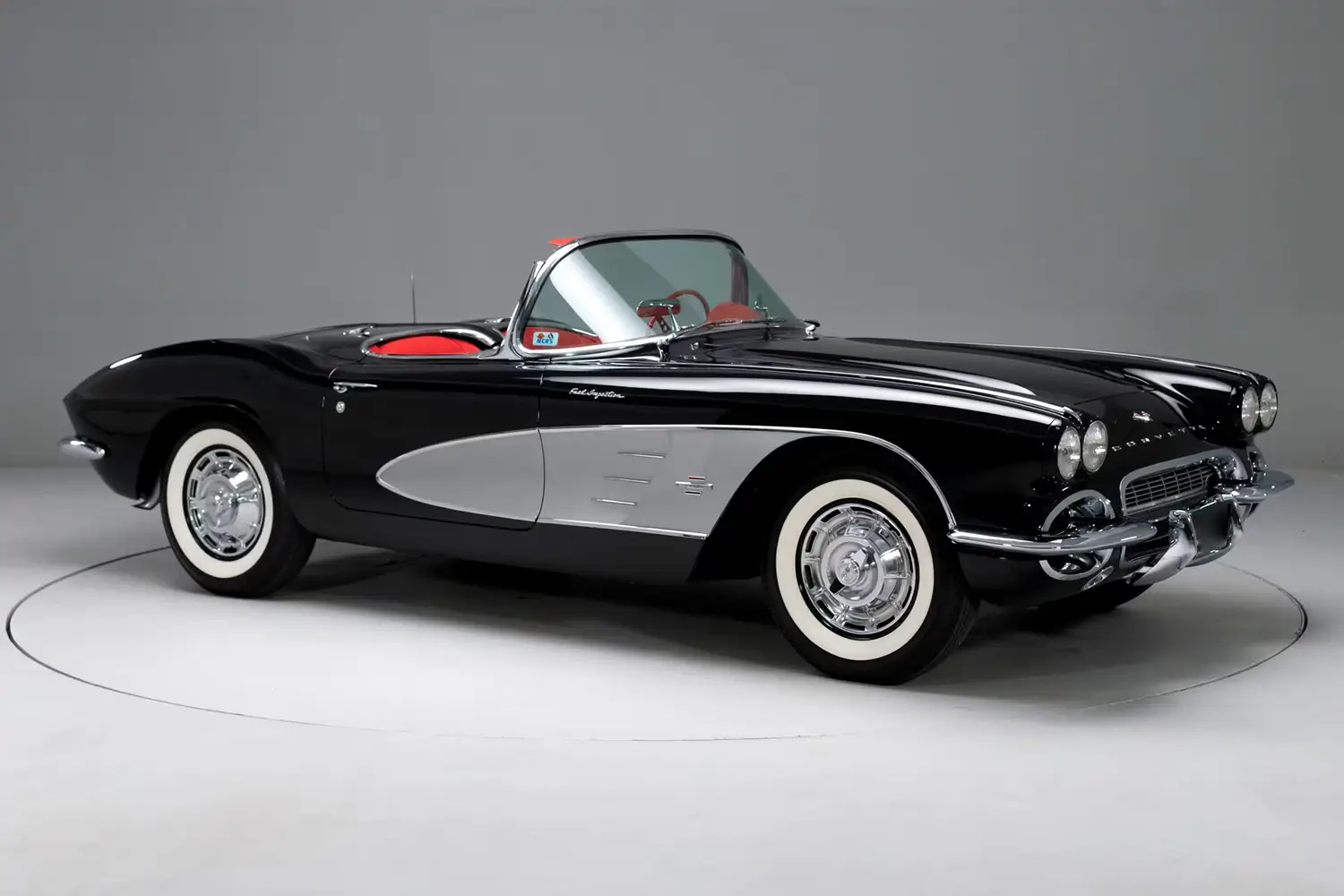 Fuel-Injected 1961 Corvette Convertible Fuel-Injected 1961 Corvette Convertible