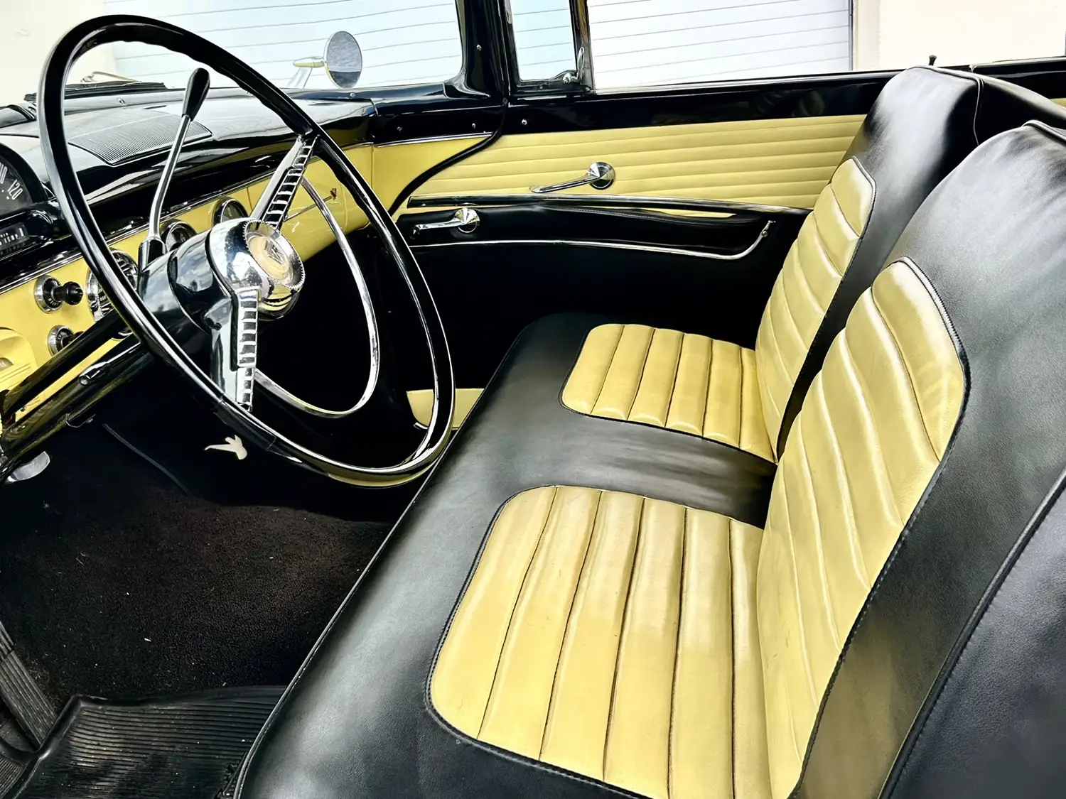 1955 Ford Fairlane Sunliner