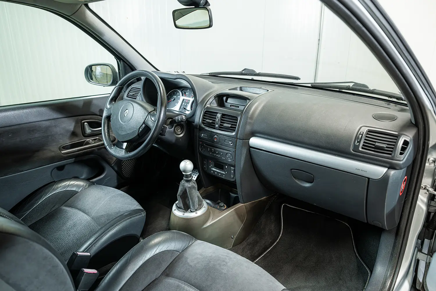 2001 Renault Clio V6 Phase 2 TWR Development Car