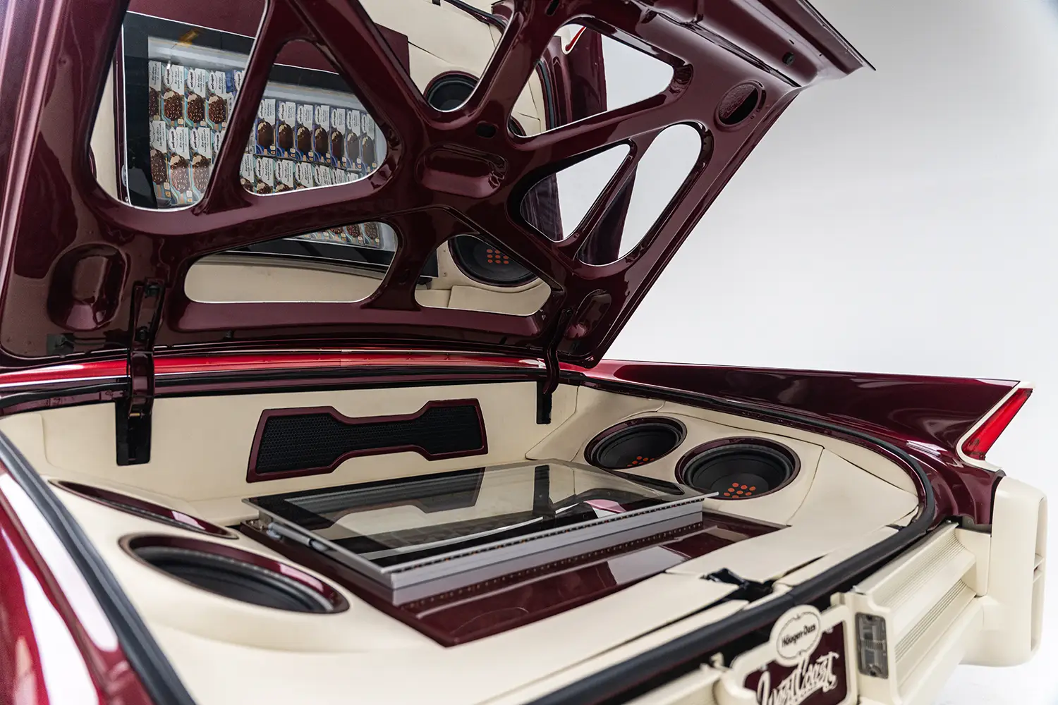 Häagen-Dazs 1963 Cadillac Convertible Häagen-Dazs 1963 Cadillac Convertible