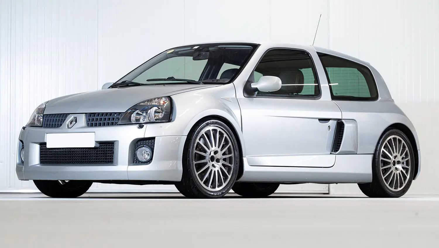 2001 Renault Clio V6 Phase 2 TWR Development Car