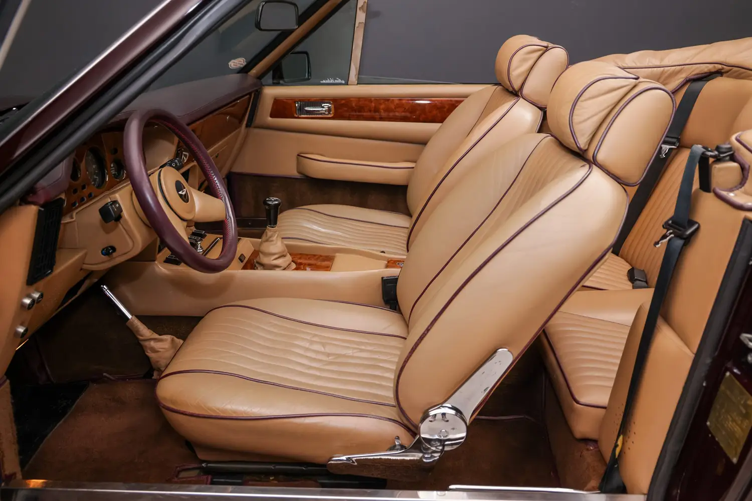 1987 Aston Martin V8 Volante Series 2