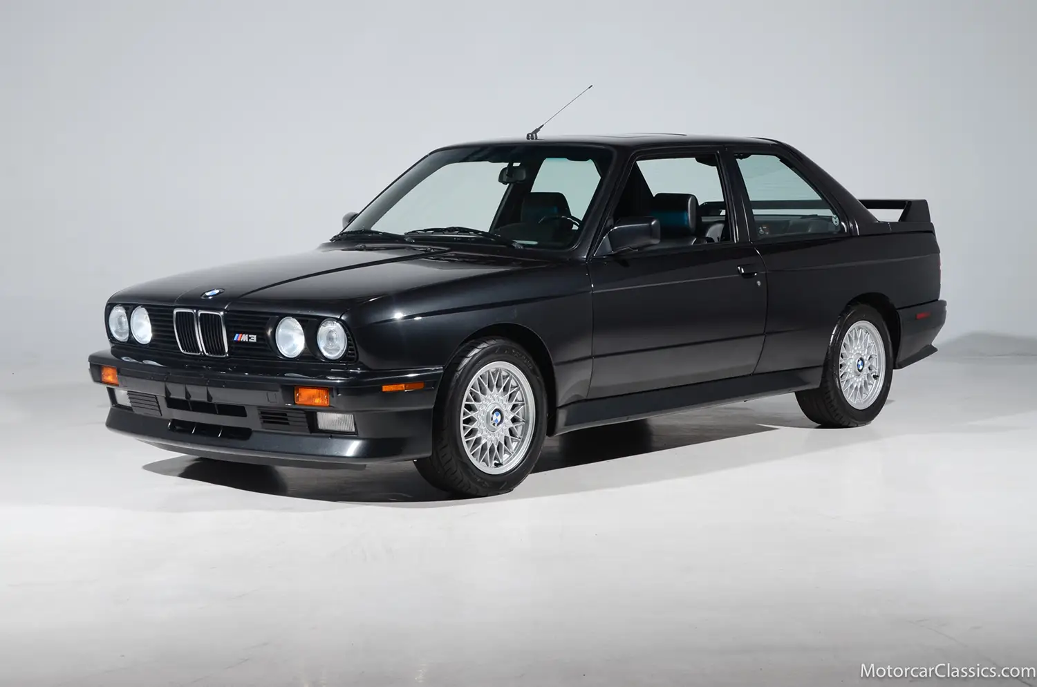 1990 BMW M3 1990 BMW M3