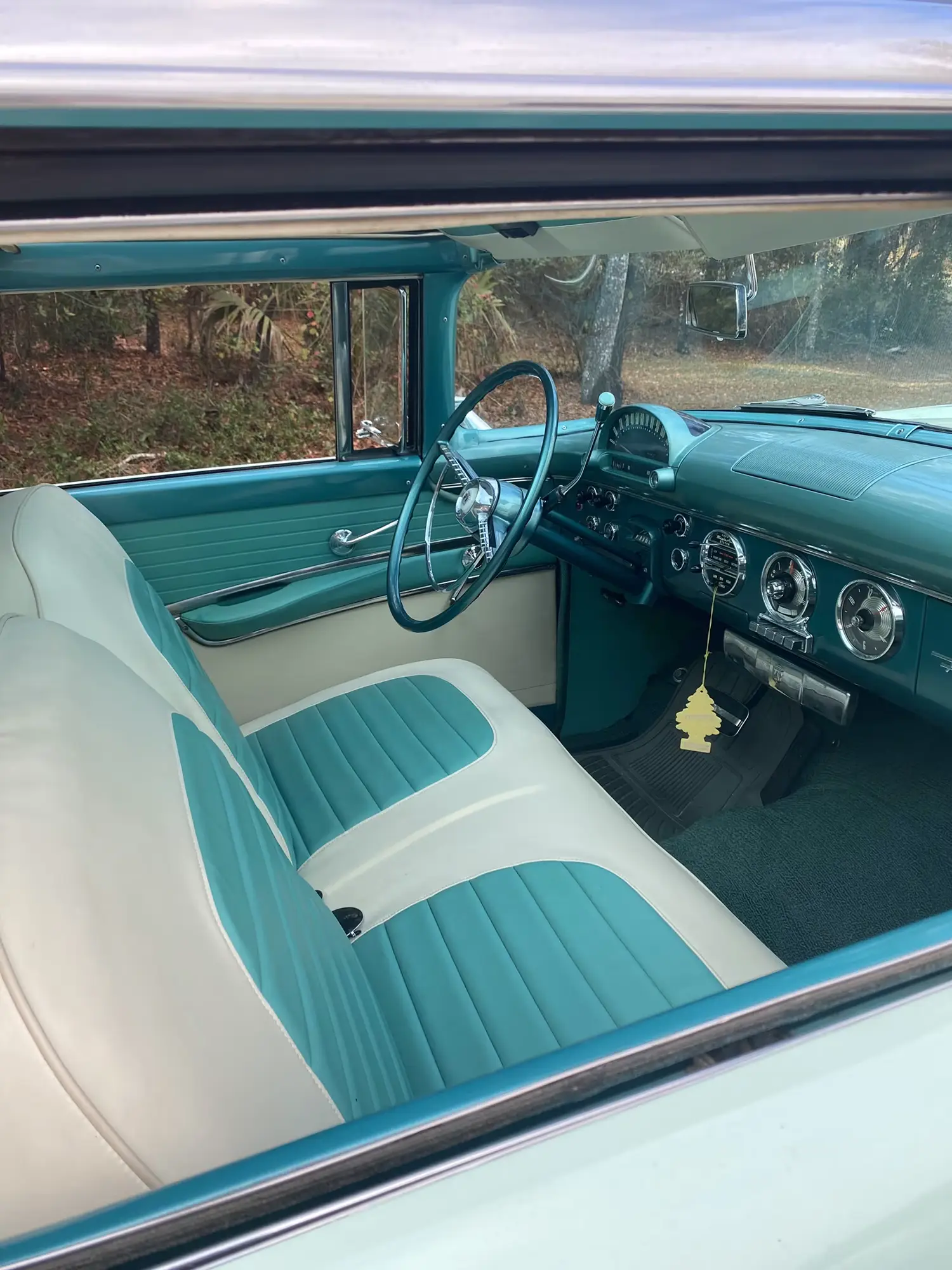 1955 Ford Crown Victoria Skyliner