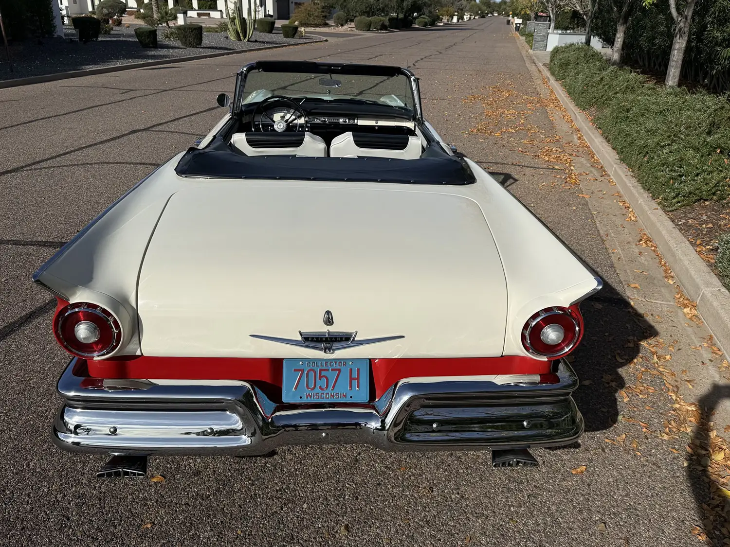 1957 Ford Fairlane 500 Sunliner