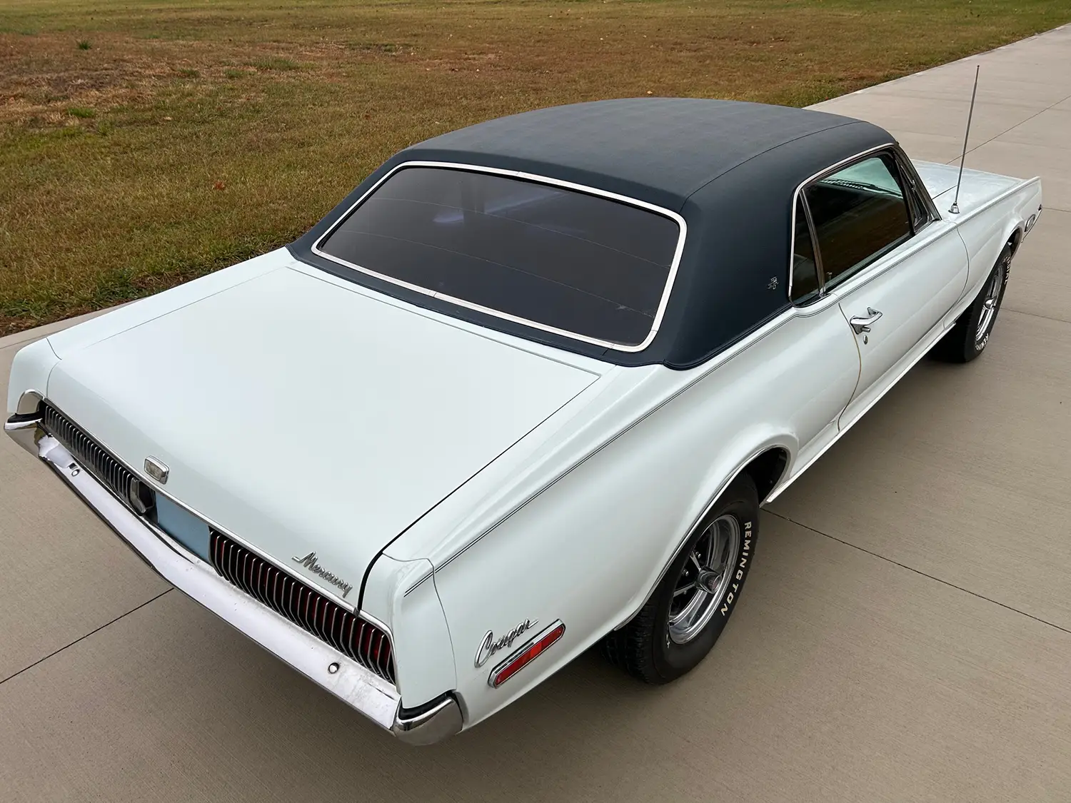 1968 Mercury Cougar XR-7 1968 Mercury Cougar XR-7