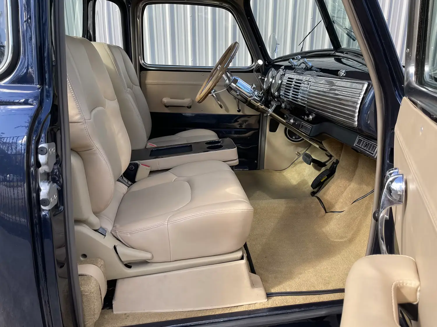 1949 Chevrolet 3600 Custom Pickup