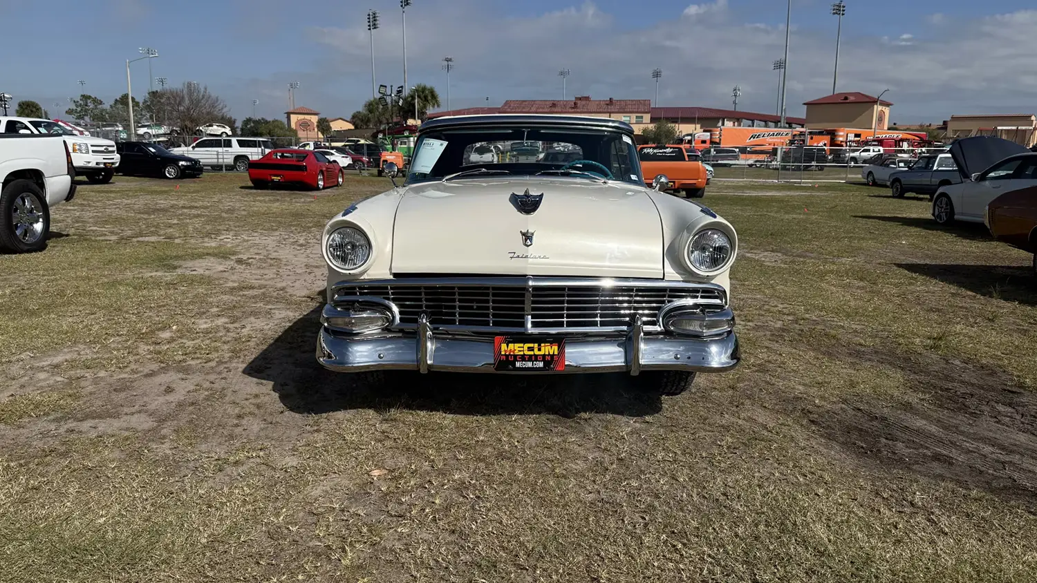 1956 Ford Fairlane Sunliner