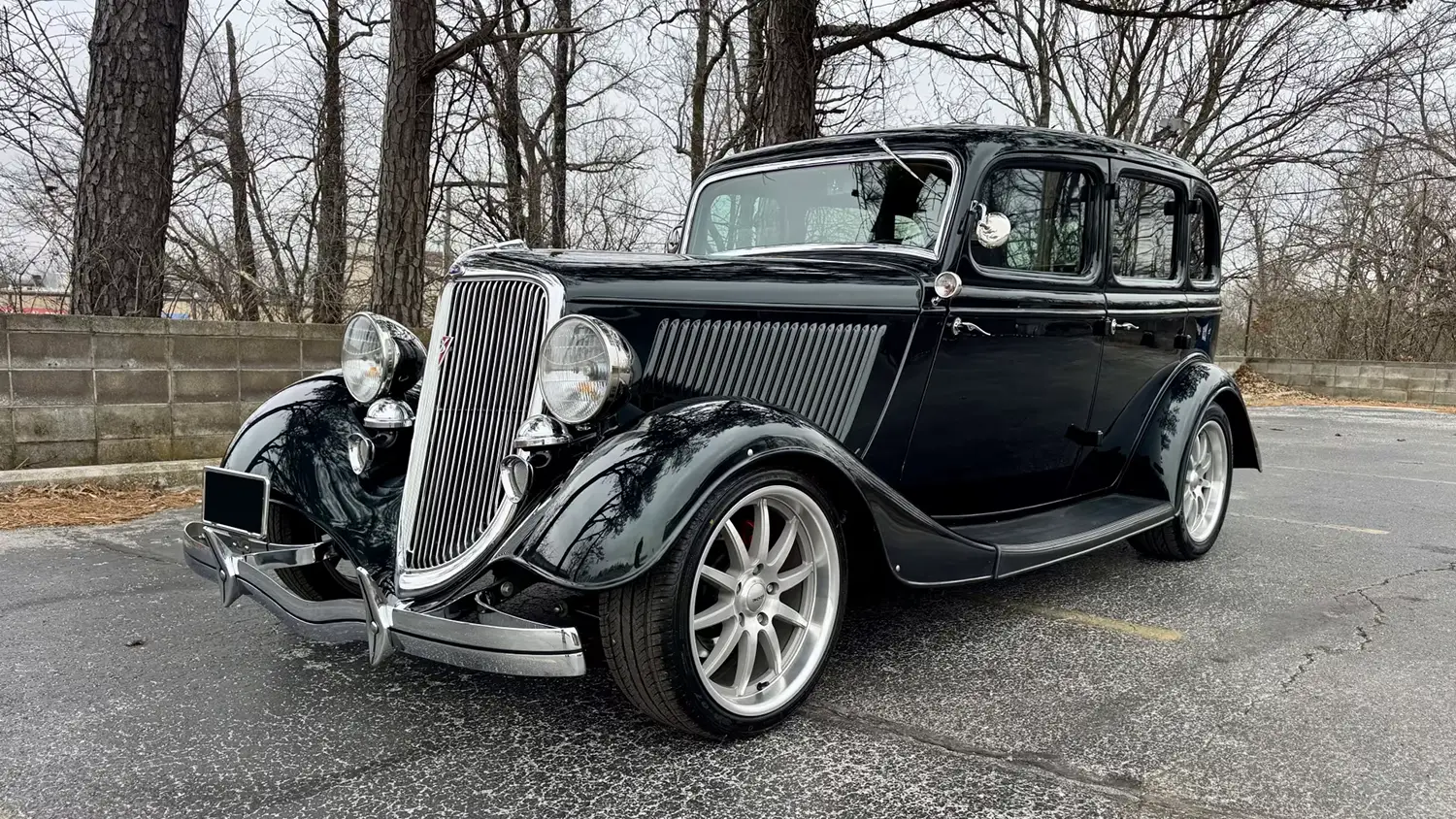 1934 Ford Deluxe Fordor Sedan