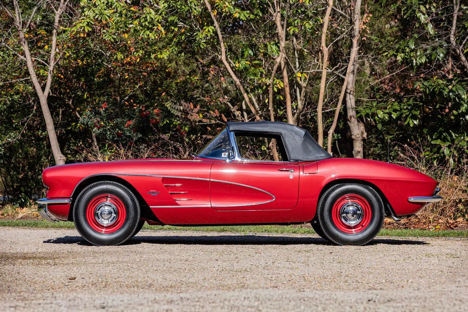 1961 Chevrolet Corvette Convertible 1961 Chevrolet Corvette Convertible