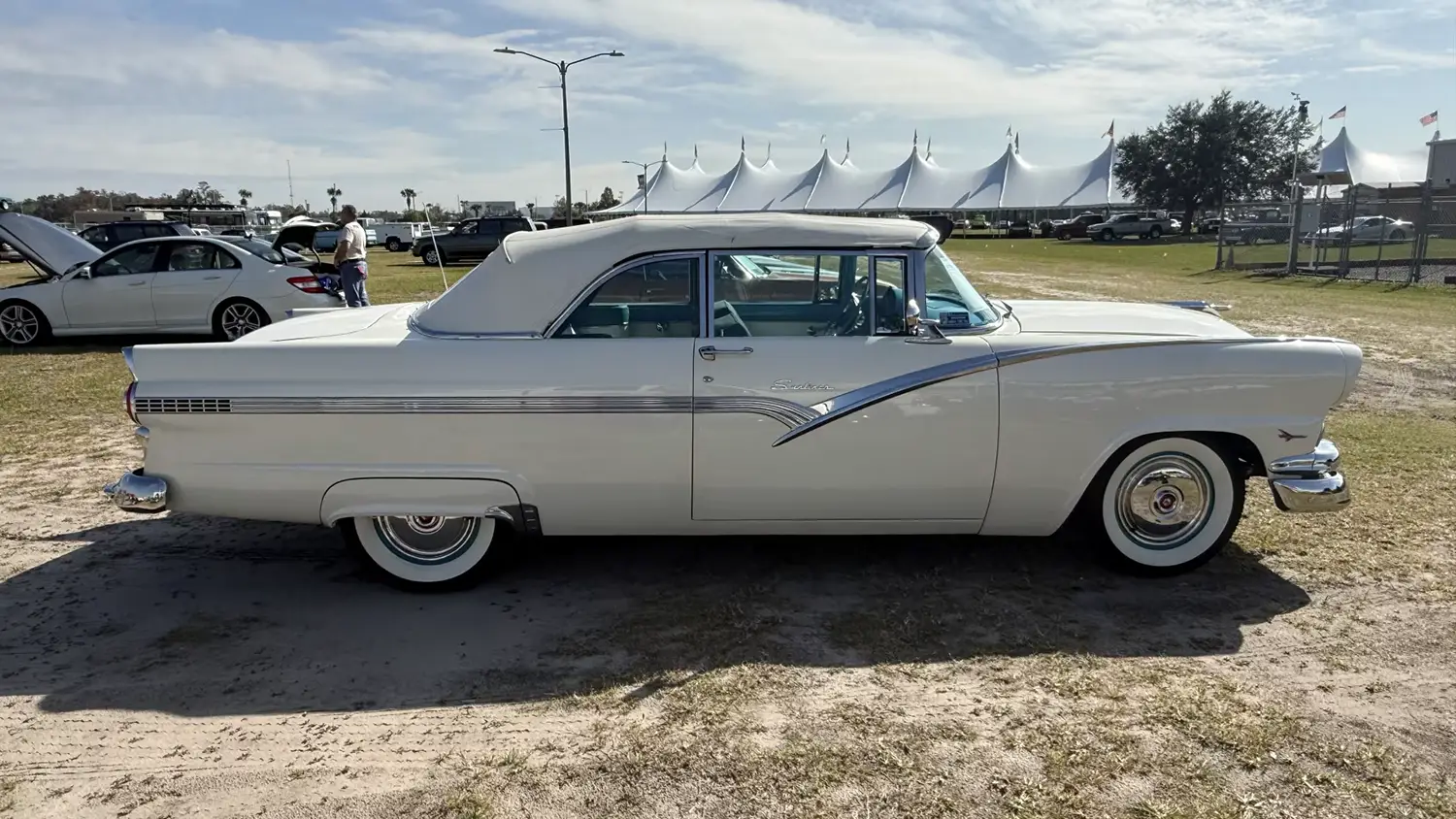 1956 Ford Fairlane Sunliner