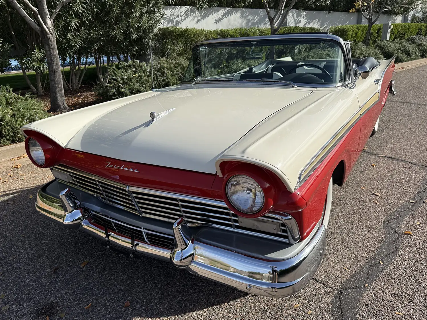 1957 Ford Fairlane 500 Sunliner