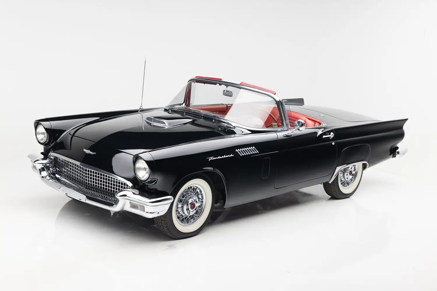 1957 Ford Thunderbird
