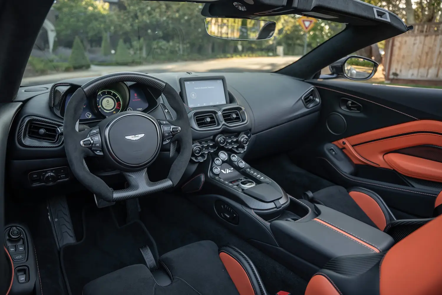 2023 Aston Martin V12 Vantage Roadster