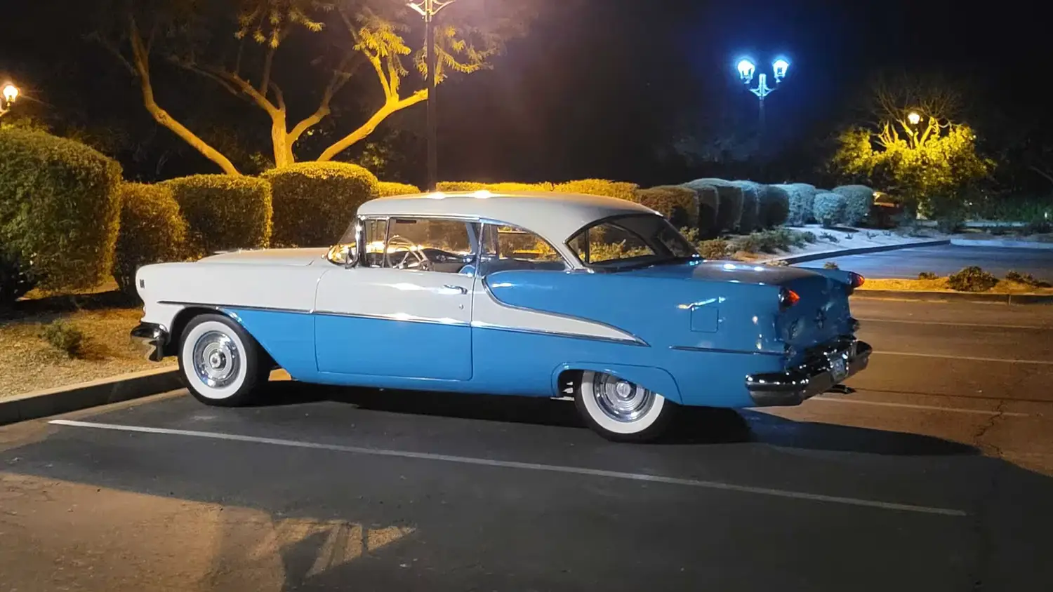 1955 Oldsmobile 88 Holiday