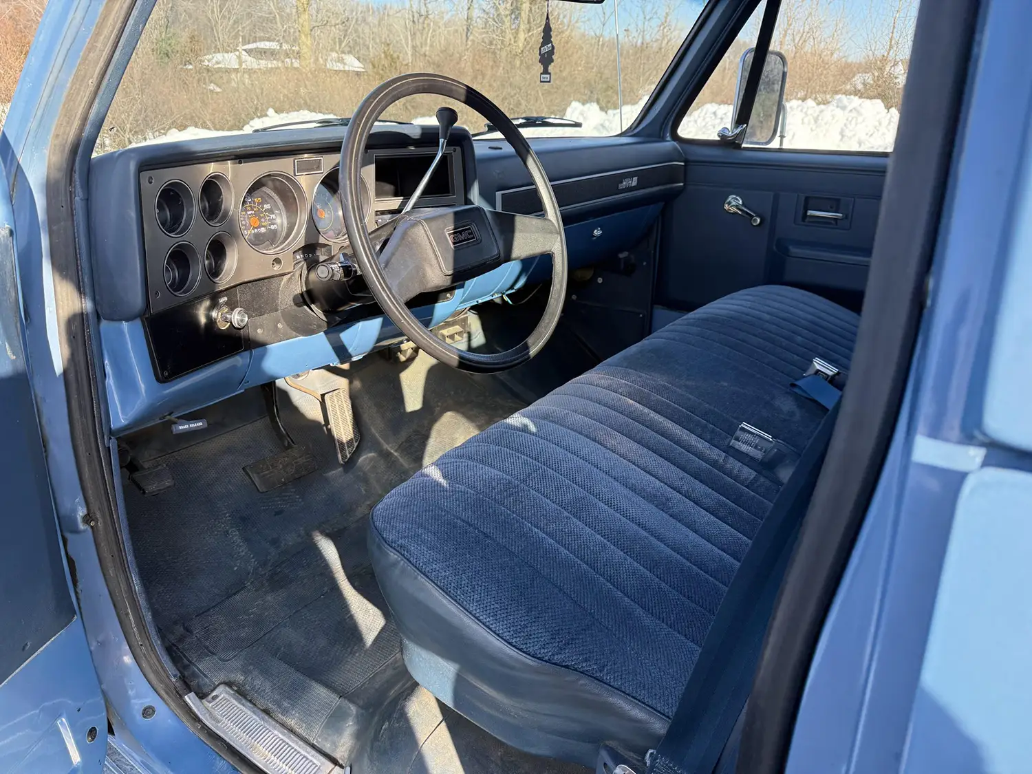 1985 GMC Suburban C2500 High Sierra