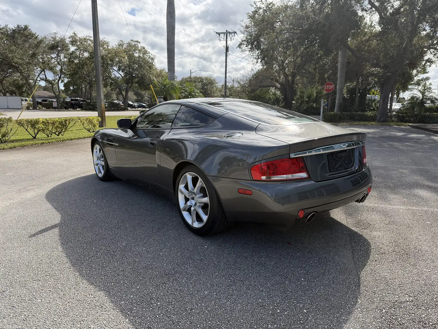 2004 Aston Martin V12 Vanquish