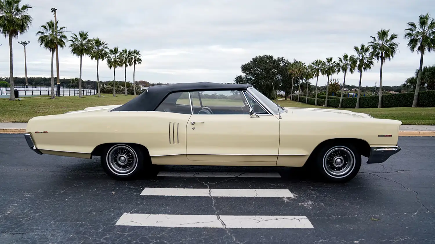 1966 Pontiac 2+2 Convertible