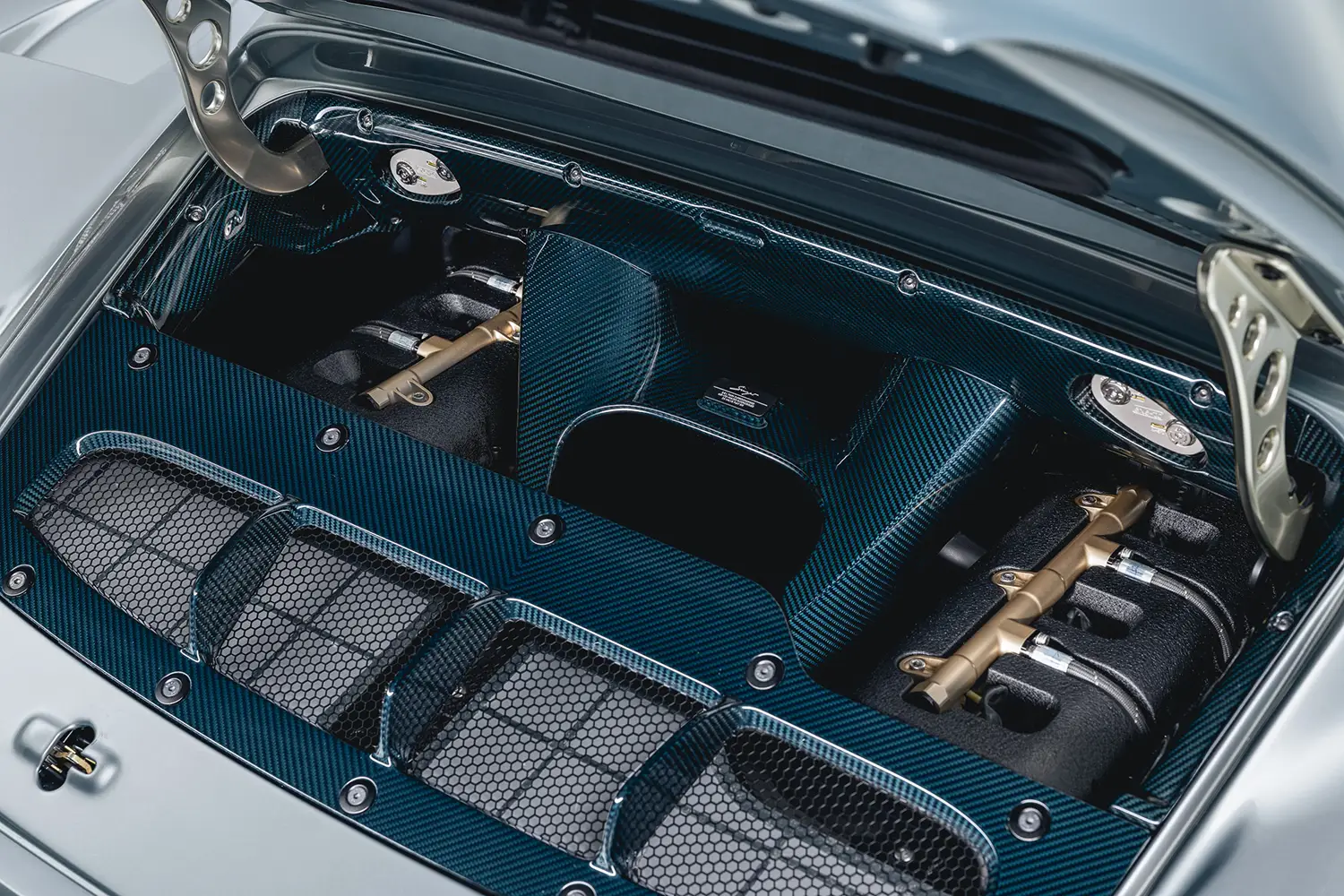 1990 DLS Turbo Porsche 911 Reimagined by Singer