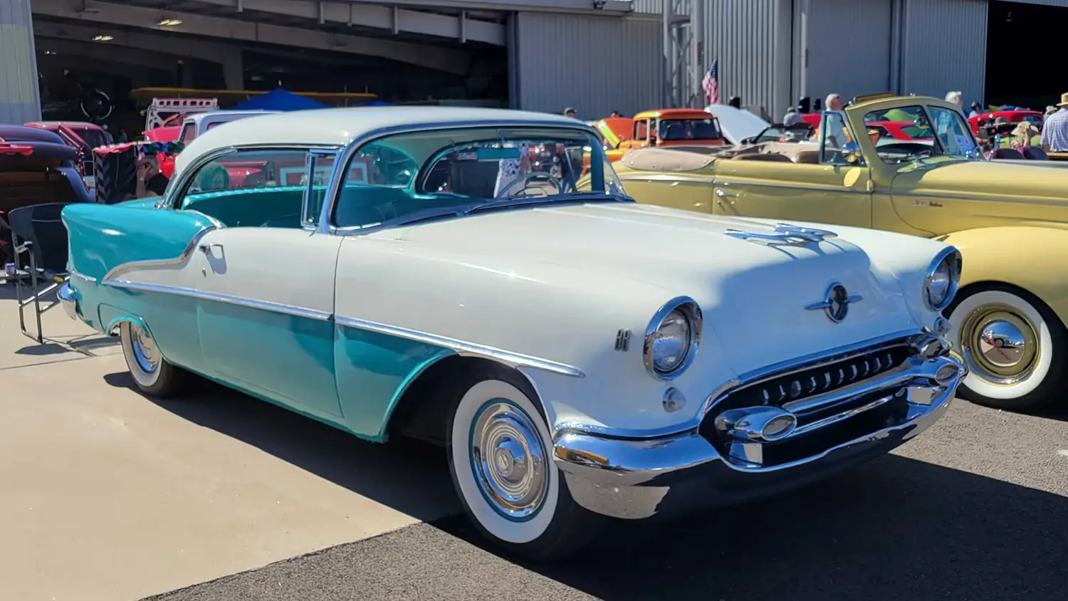 1955 Oldsmobile 88 Holiday