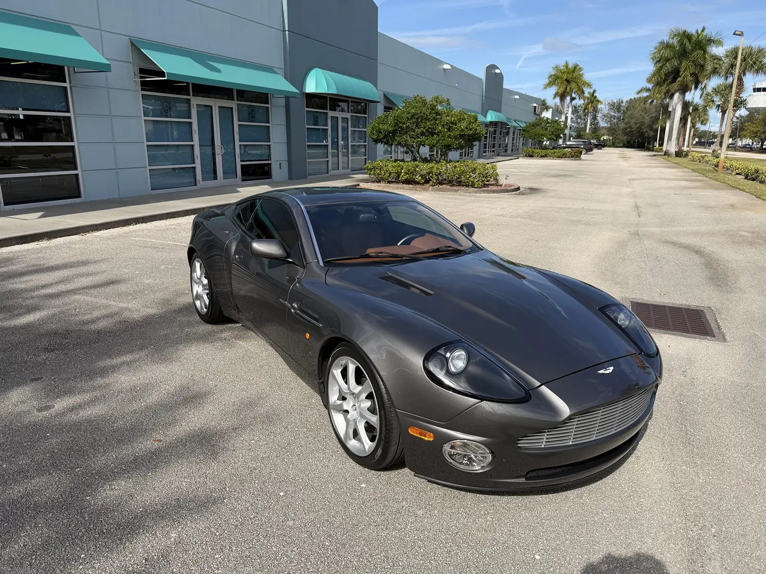 2004 Aston Martin V12 Vanquish