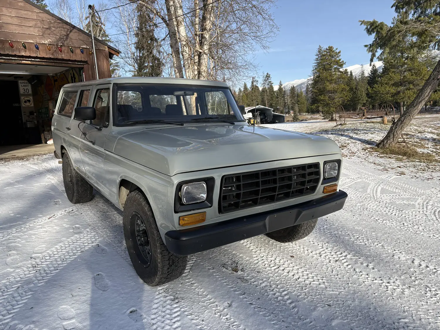 1977 Ford B-100