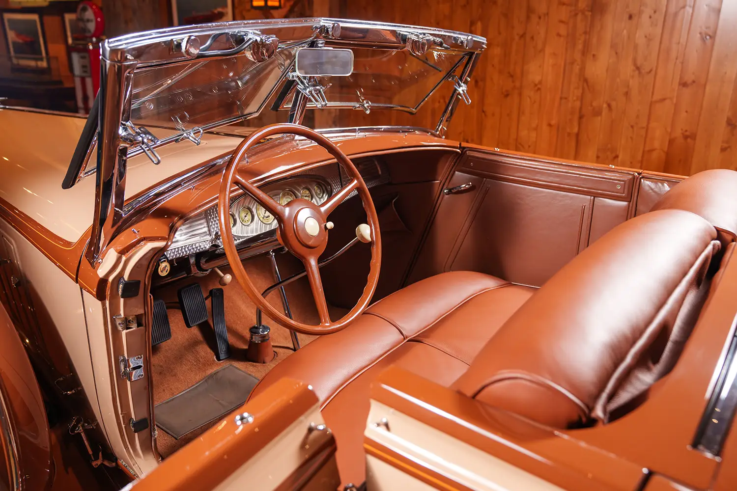 1933 Chrysler CL Imperial Phaeton