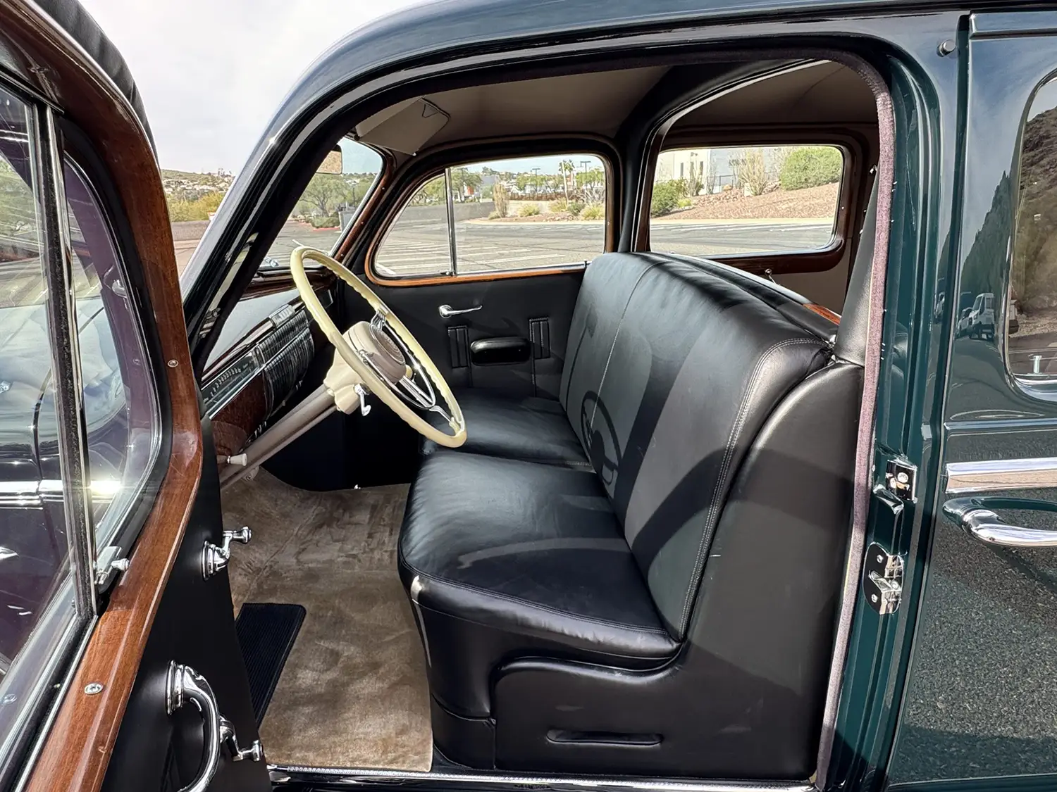 1940 Cadillac Series 90 V16