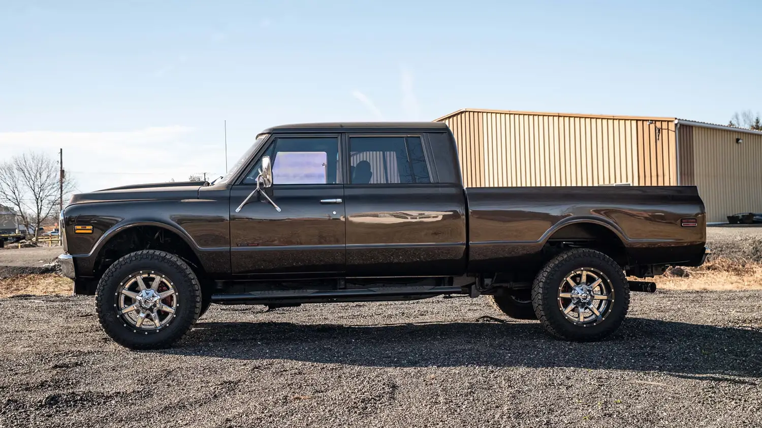 1972 Chevrolet 1/2-Ton Suburban Custom