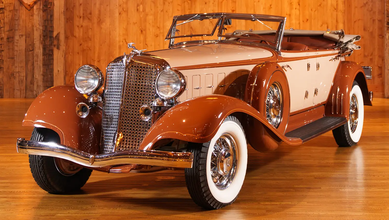 1933 Chrysler CL Imperial Phaeton