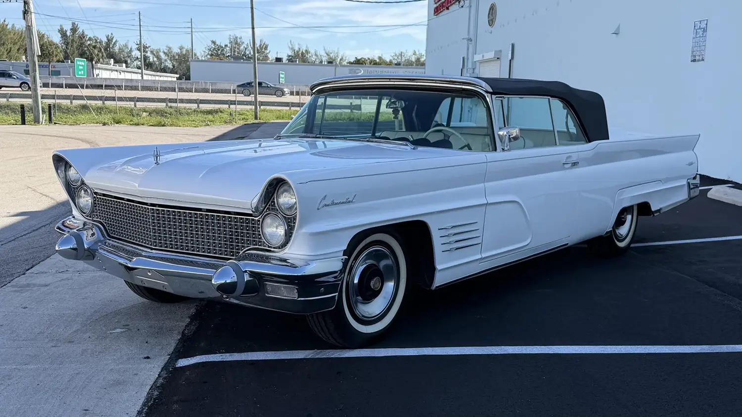 1960 Lincoln Continental Mark V convertible 1960 Lincoln Continental Mark V convertible