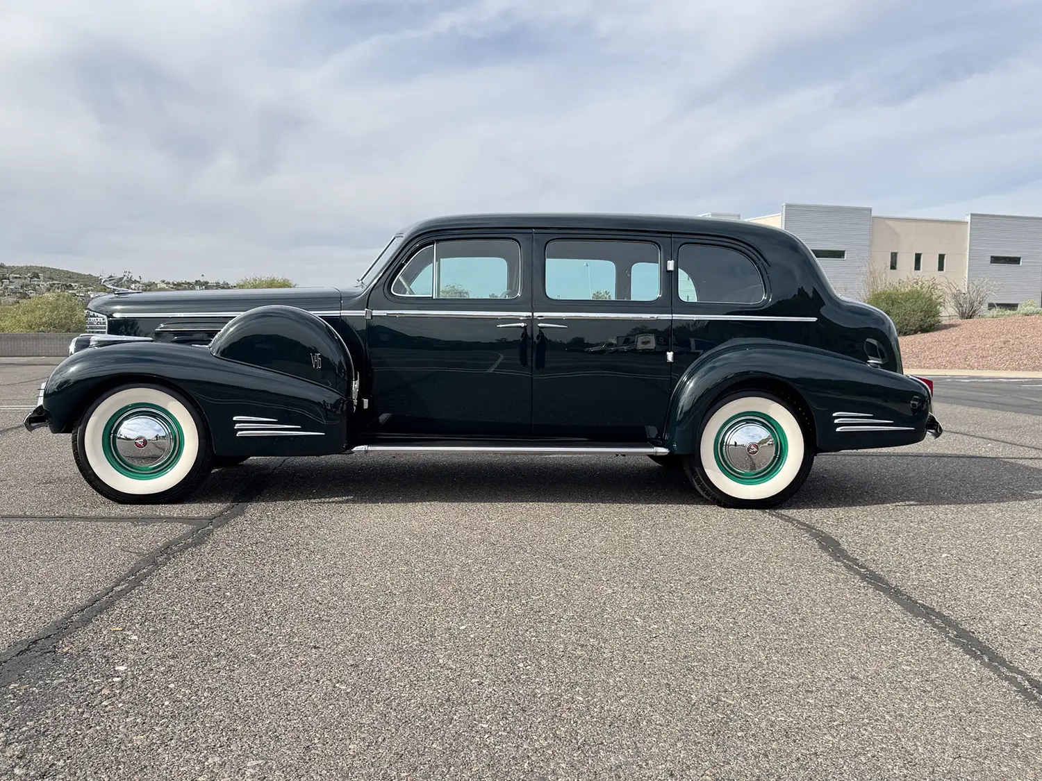 1940 Cadillac Series 90 V16
