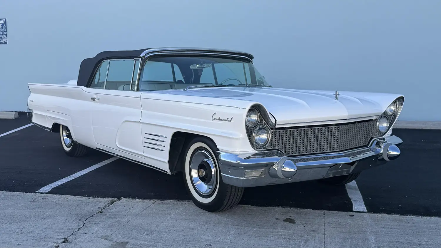 1960 Lincoln Continental Mark V convertible 1960 Lincoln Continental Mark V convertible