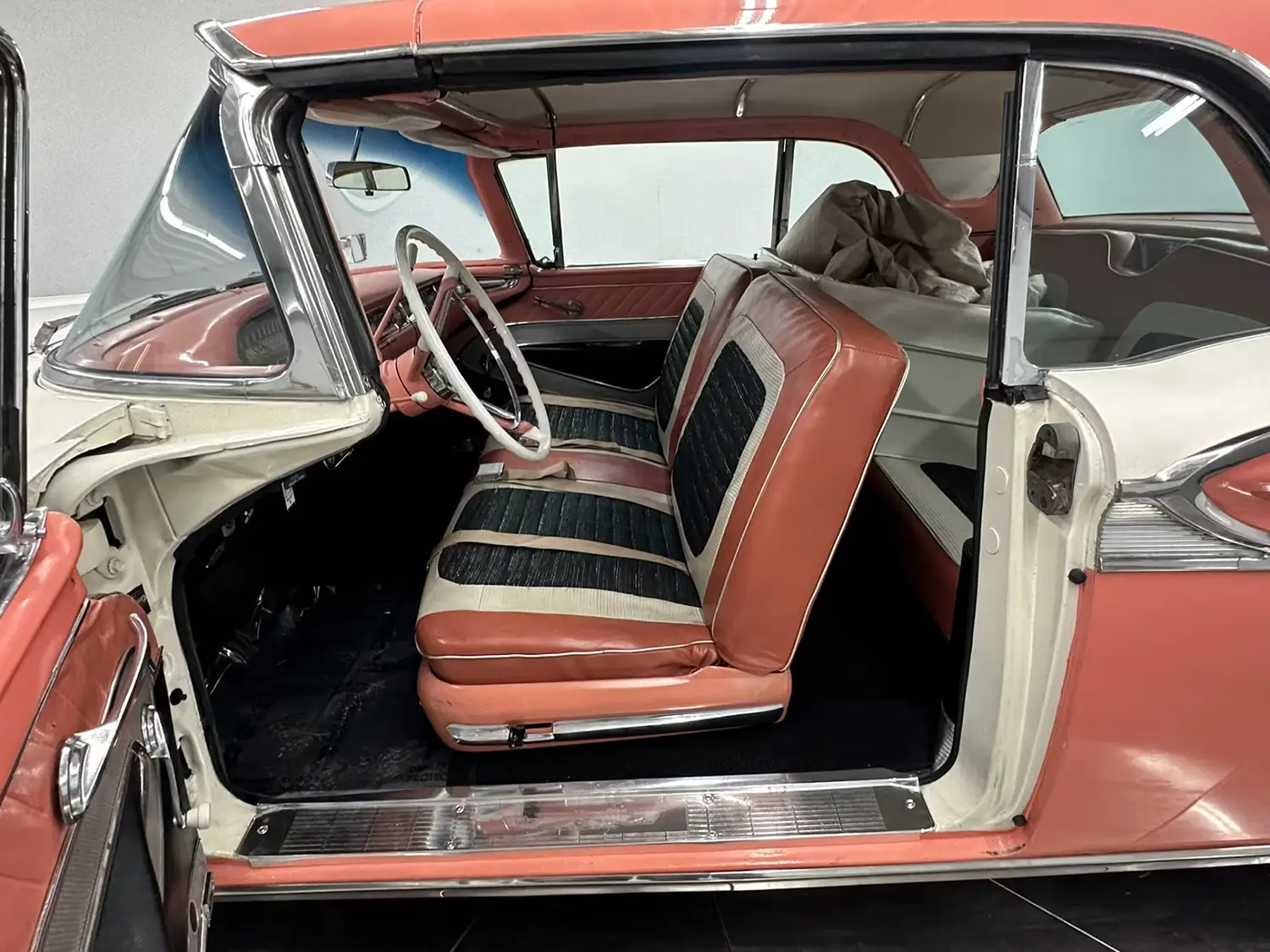 1959 Ford Fairlane 500 Galaxie Skyliner