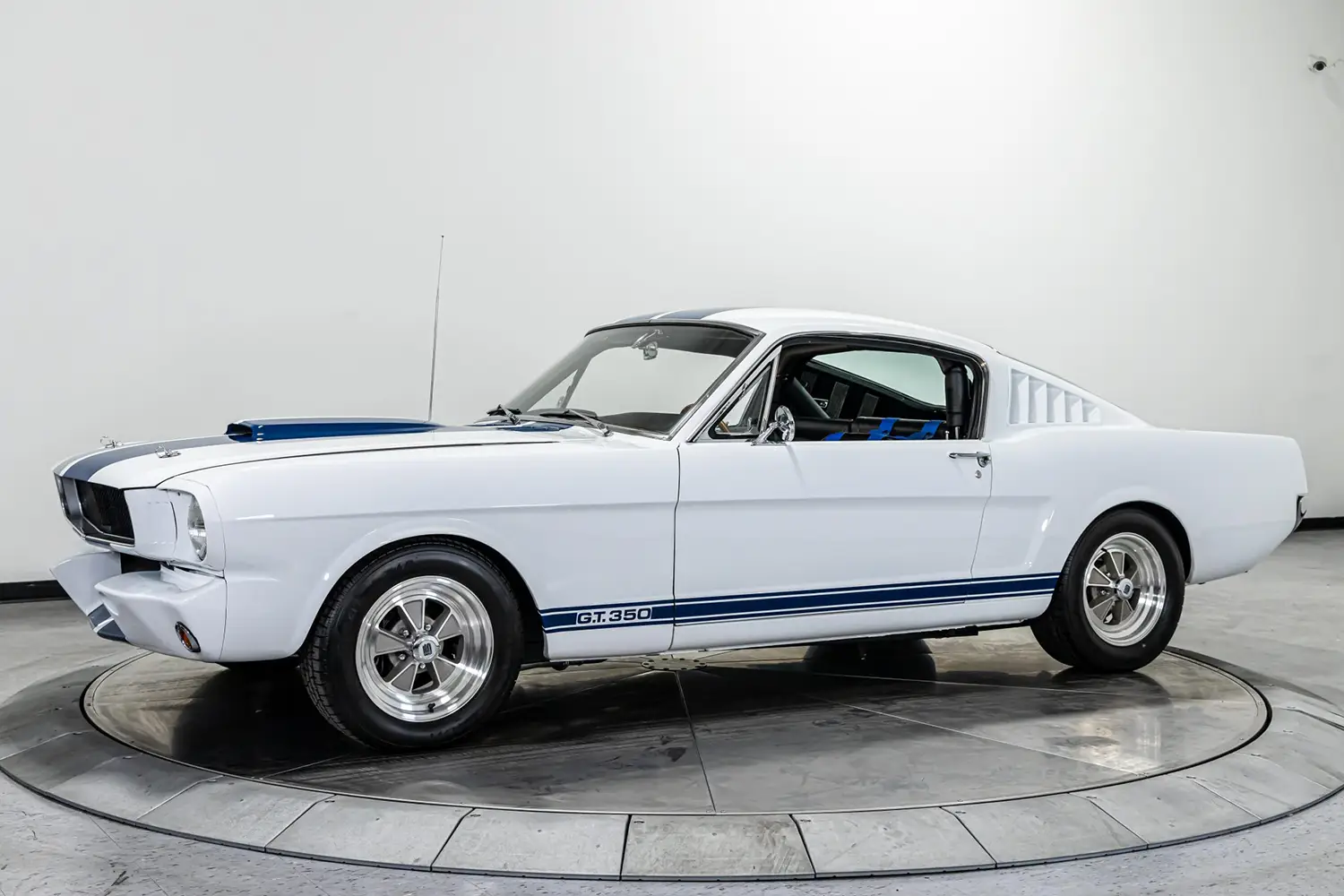 1965 Ford Mustang Fastback