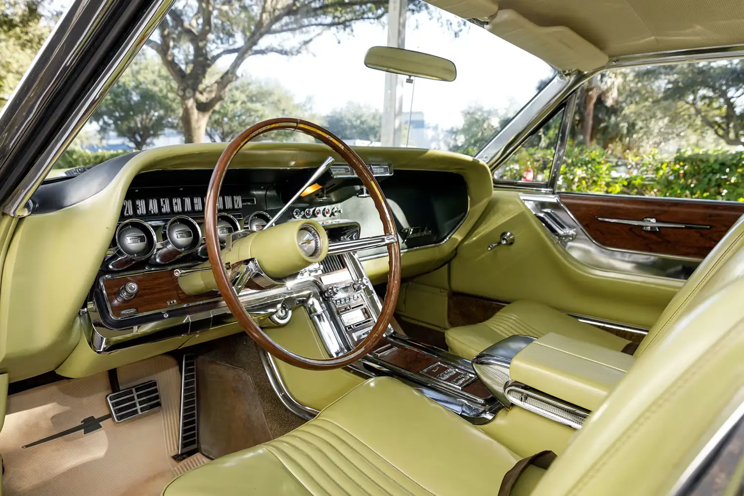 1964 Ford Thunderbird Landau