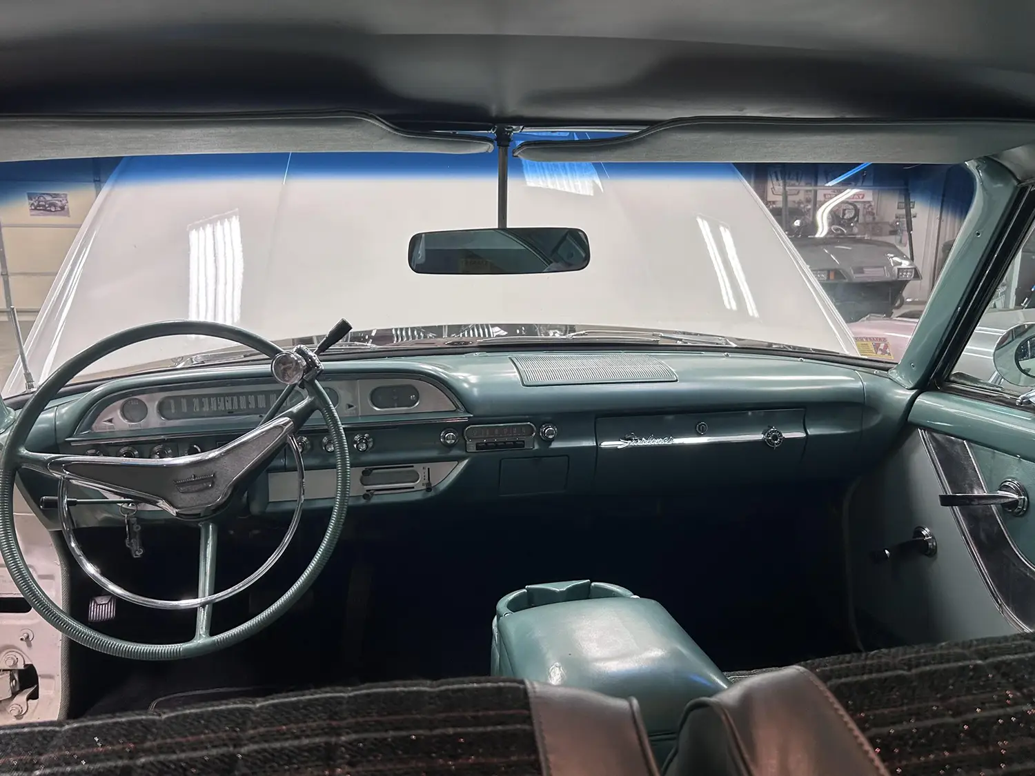 1960 Ford Galaxie Starliner