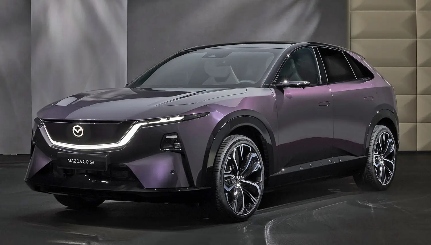 Mazda CX-6e