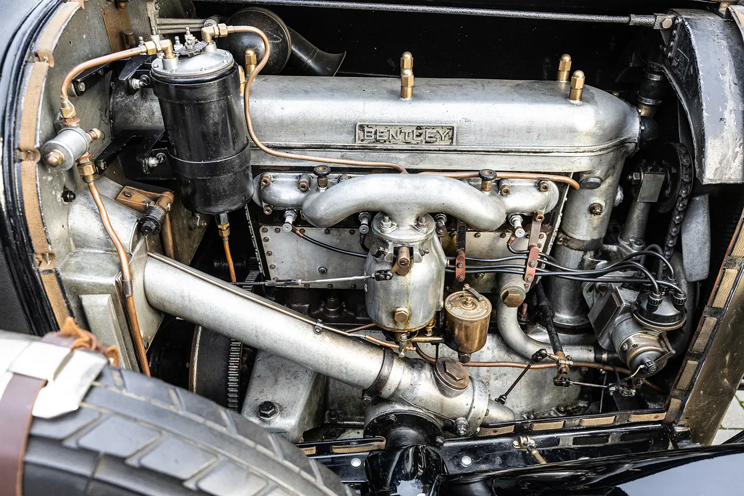 1926 Bentley 3-Litre Weymann Saloon