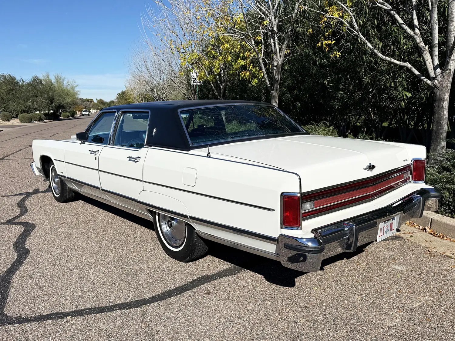 1977 Lincoln Continental Town Car