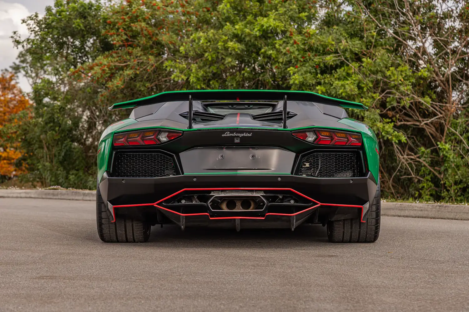 2016 Lamborghini Aventador LP700-4 Pirelli Edition