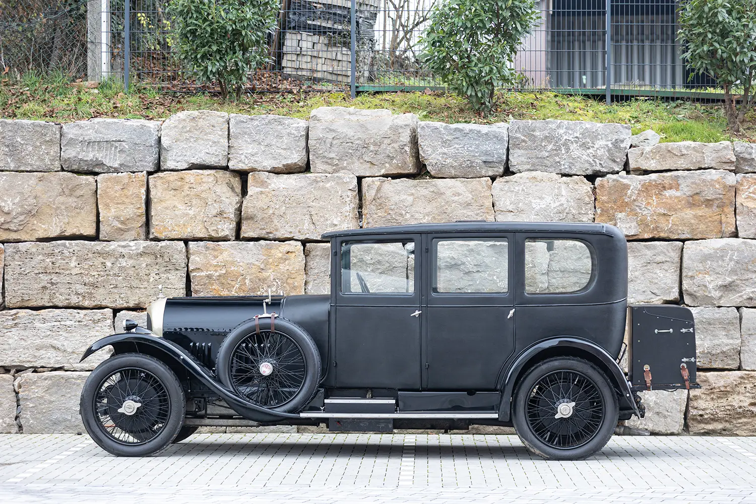 1926 Bentley 3-Litre Weymann Saloon