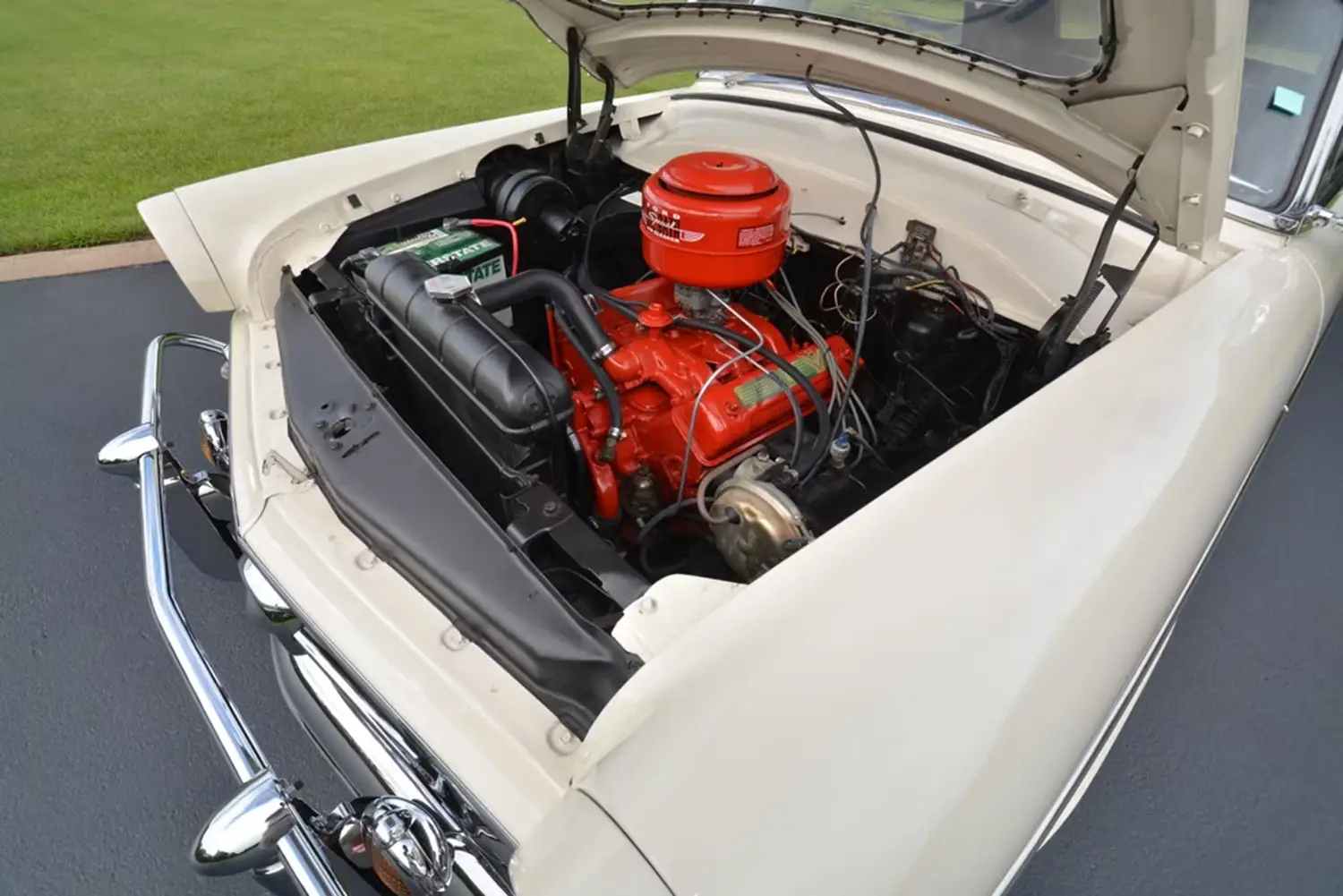 1954 Ford Crestline Sunliner
