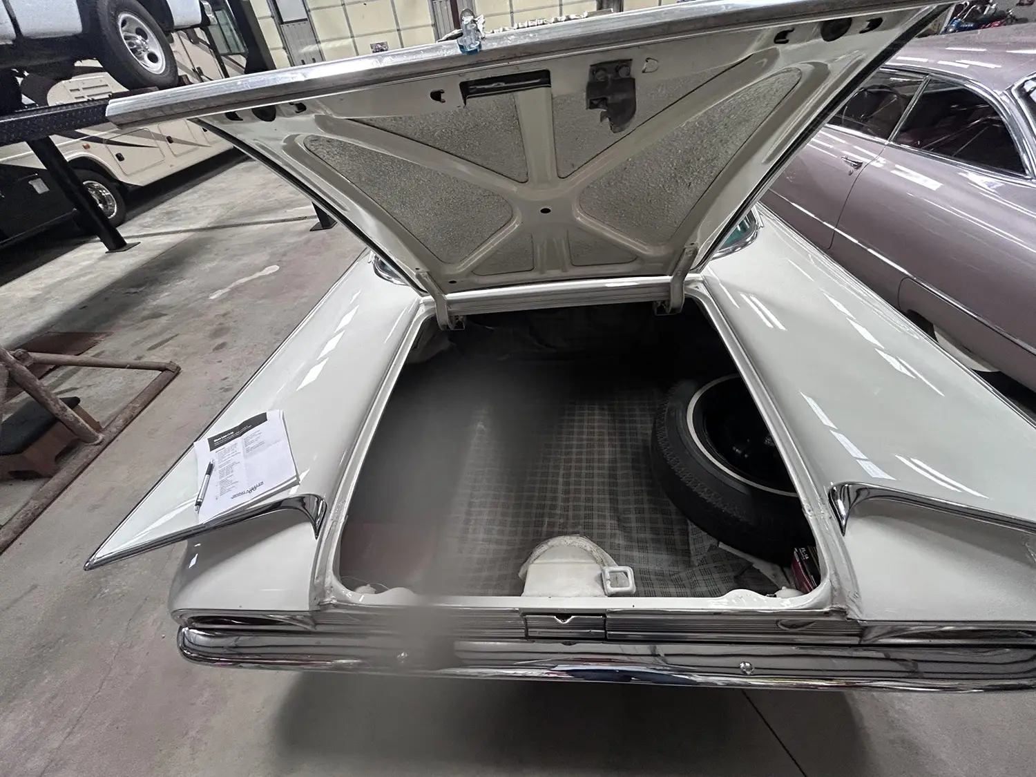 1960 Ford Galaxie Starliner