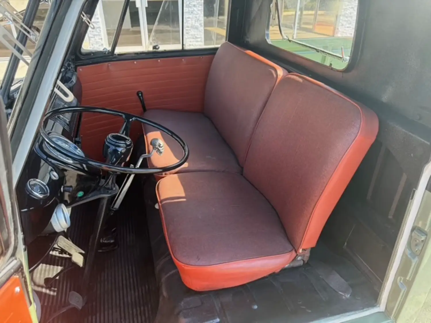 1964 Volkswagen Type 2 Single Cab Transporter 1964 Volkswagen Type 2 Single Cab Transporter