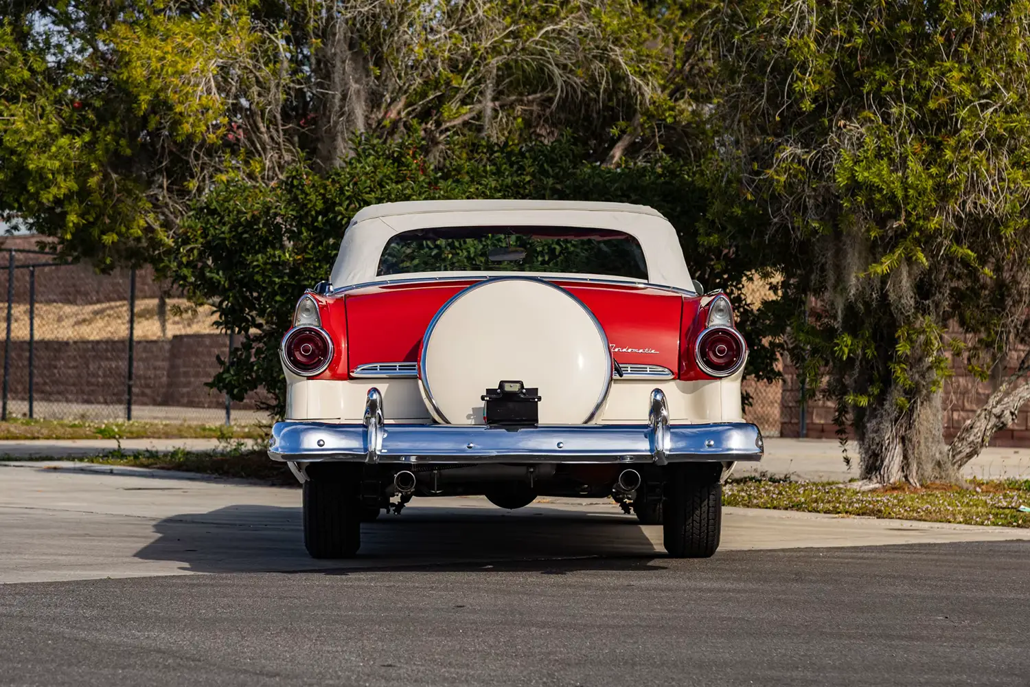 1955 Ford Fairlane Sunliner