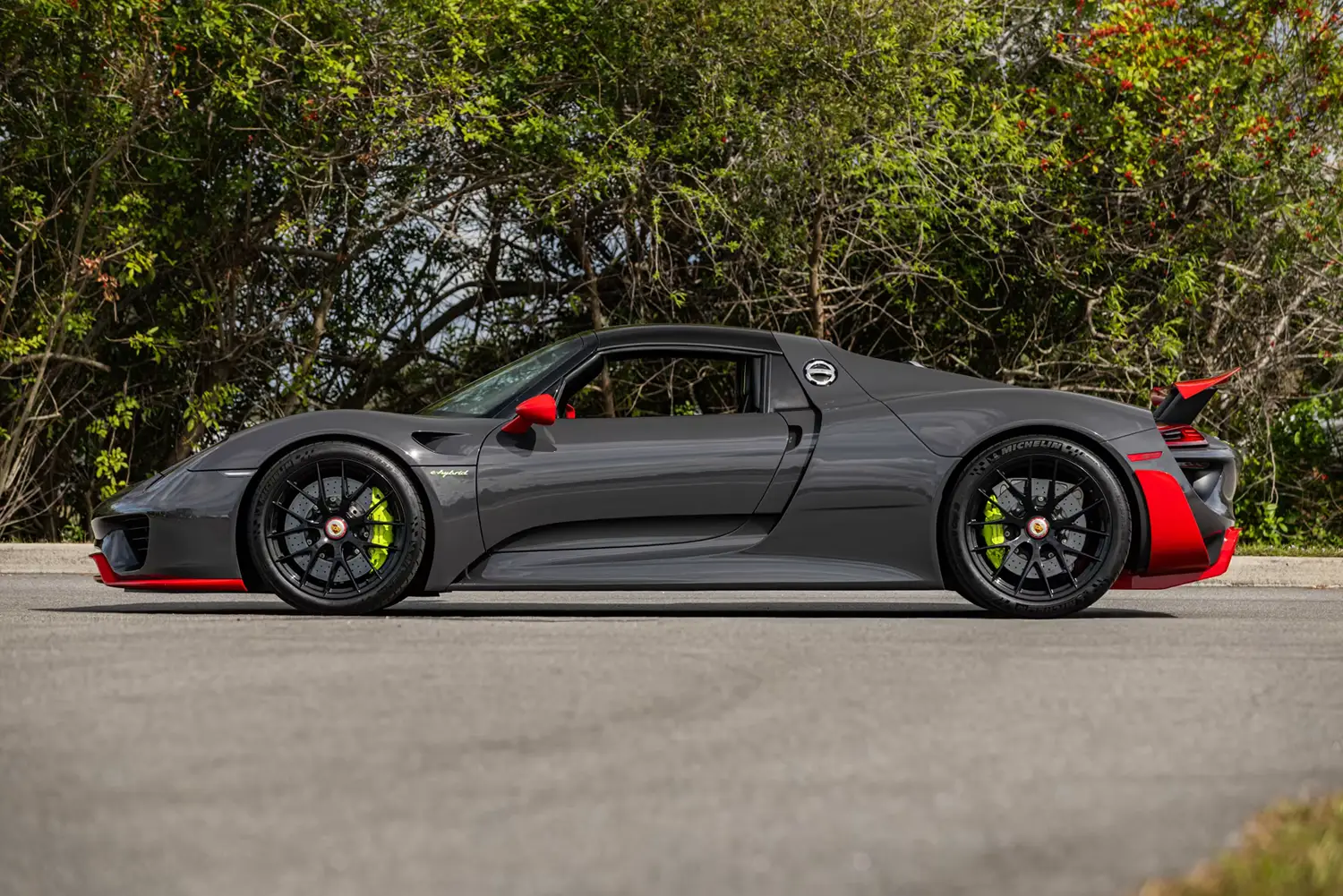 2015 Porsche 918 Spyder Weissach