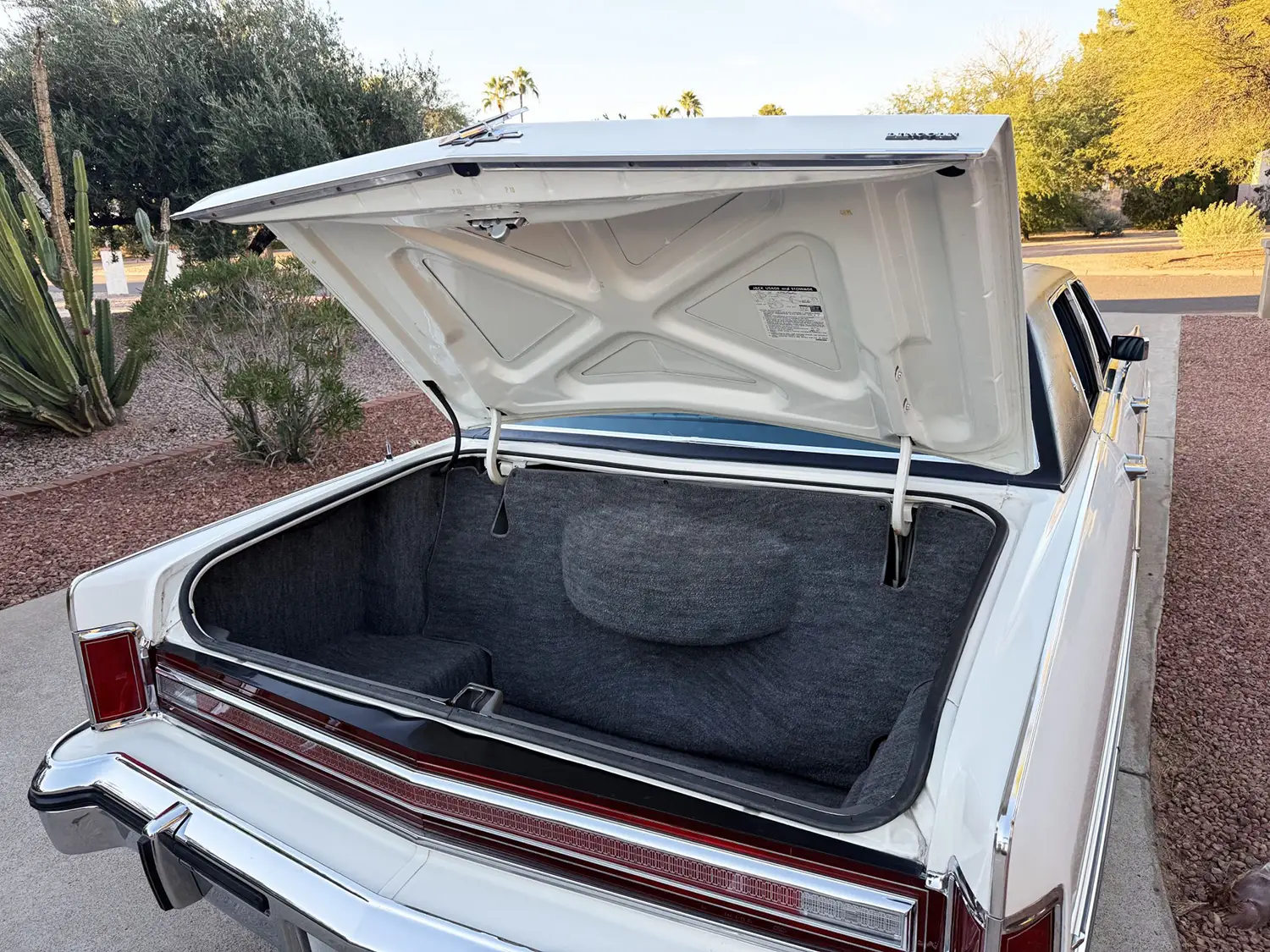 1977 Lincoln Continental Town Car