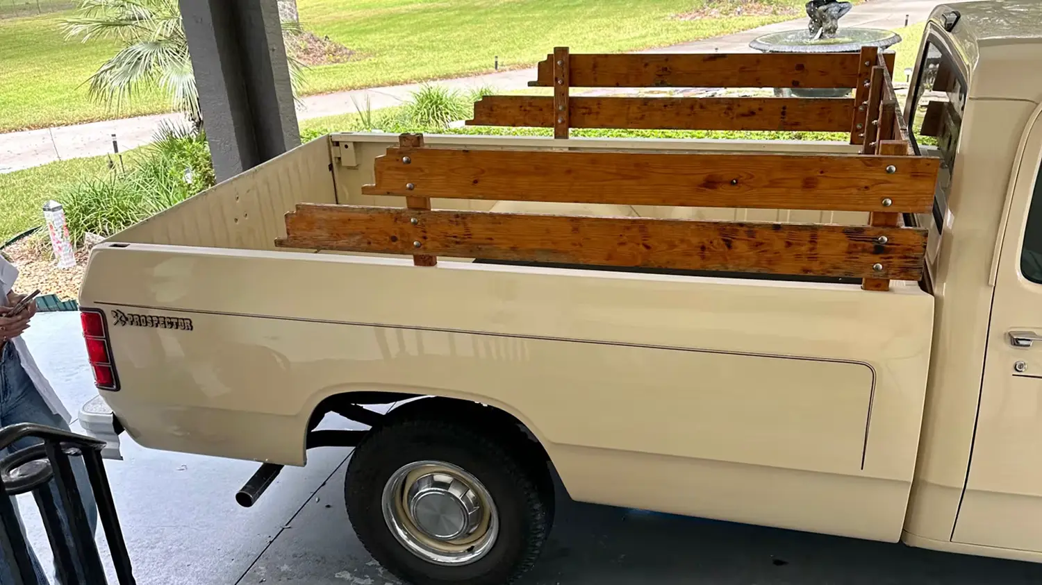 1988 Dodge D150 Prospector