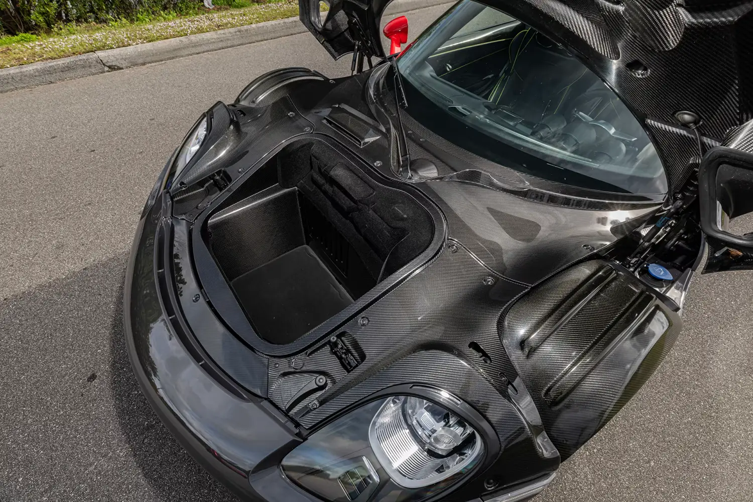 2015 Porsche 918 Spyder Weissach